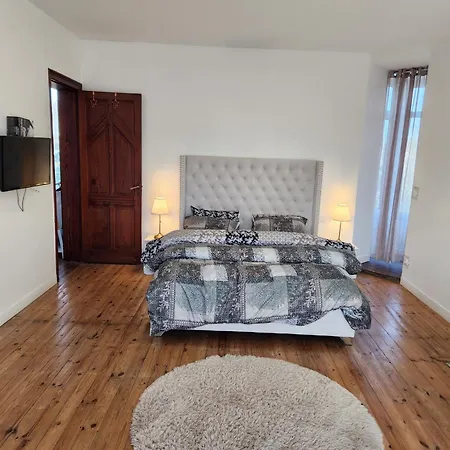 Maison De