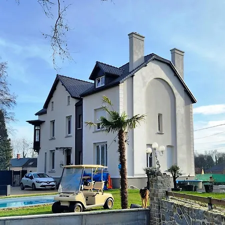 Maison De *